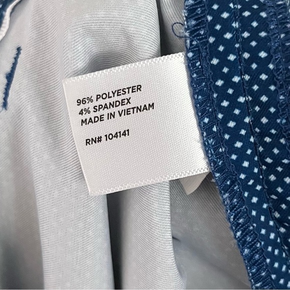 Lady Hagen Women’s Bermuda‎ Golf Shorts Sailboats Dots Blue White Size 16 - Picture 8 of 9